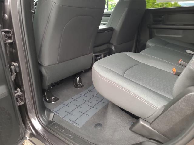 Photo of 2025 Granite Crystal Metallic Clearcoat RAM 2500