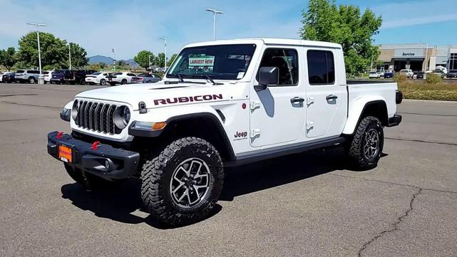 Photo of 2025 Bright White Clearcoat Jeep Gladiator