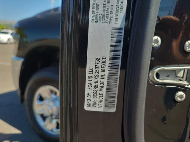 Photo of 2025 Diamond Black Crystal Pearlcoat RAM 2500