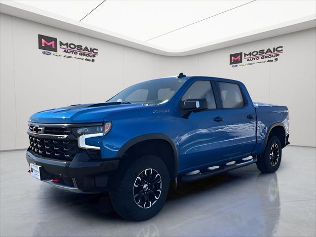 Photo of 2023 Glacier Blue Metallic Chevrolet Silverado 1500