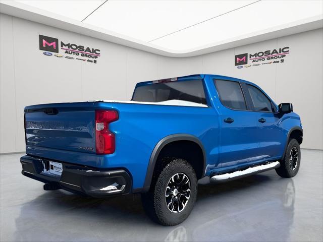 Photo of 2023 Glacier Blue Metallic Chevrolet Silverado 1500