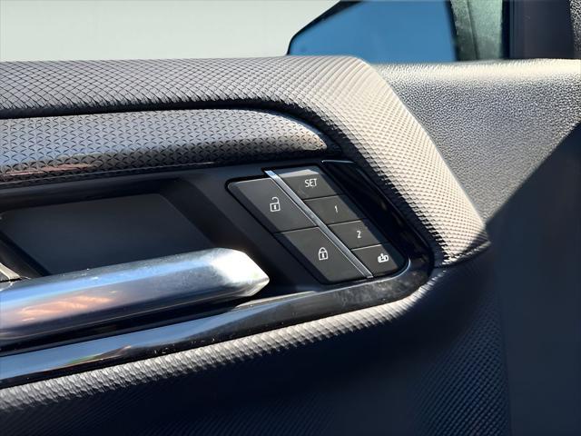 Photo of 2023 Glacier Blue Metallic Chevrolet Silverado 1500