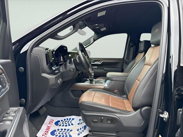 Photo of 2023 Black Chevrolet Silverado 1500