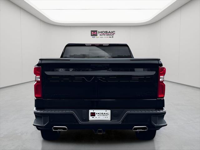 Photo of 2023 Black Chevrolet Silverado 1500