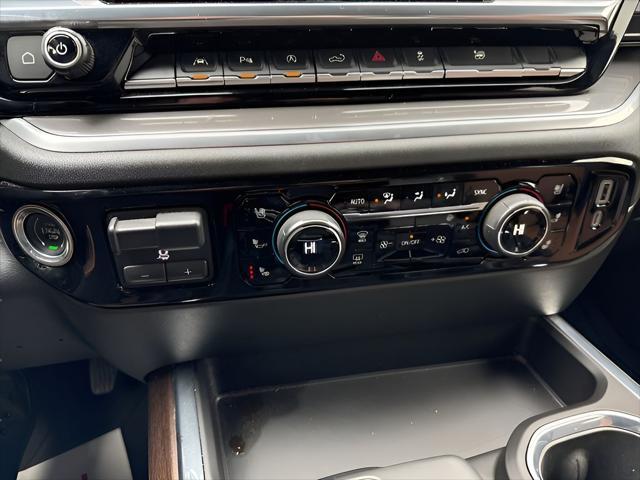 Photo of 2023 Black Chevrolet Silverado 1500