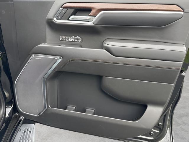 Photo of 2023 Black Chevrolet Silverado 1500