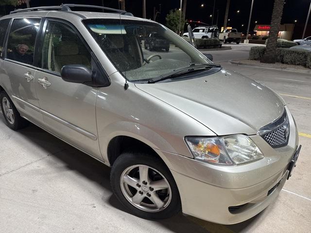 Photo of 2003 Shimmering Sand Metallic Mazda MPV