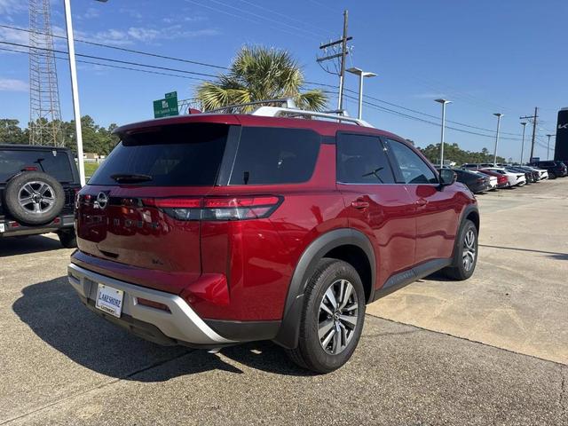 Photo of 2024 Scarlet Ember Nissan Pathfinder