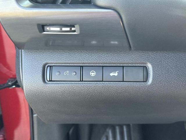 Photo of 2024 Scarlet Ember Nissan Pathfinder