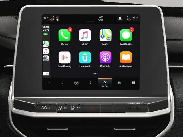 Photo of 2025 Bright White Clearcoat Jeep Compass