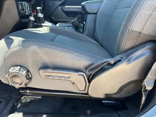 Photo of 2024 Gray Jeep Gladiator