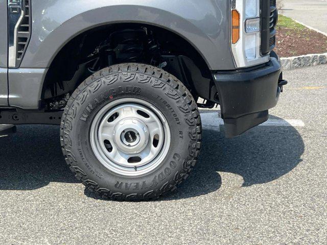 Photo of 2025 Carbonized Gray Metallic Ford F-350