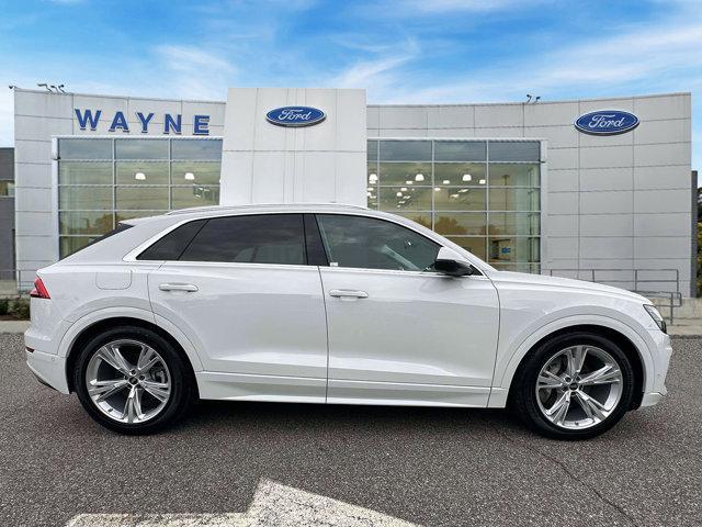 Photo of 2023 Carrara White Audi Q8