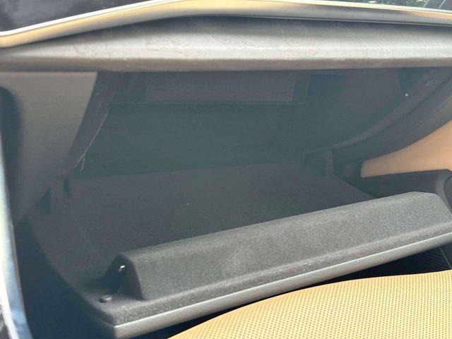 Photo of 2023 Carrara White Audi Q8