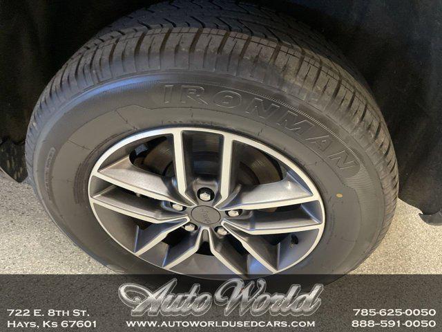 Photo of 2021 Slate Blue Pearlcoat Jeep Grand Cherokee