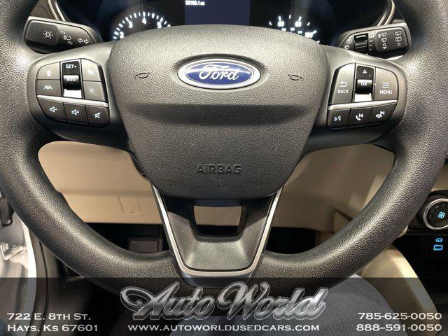Photo of 2021 OXFORD WHITE Ford Escape