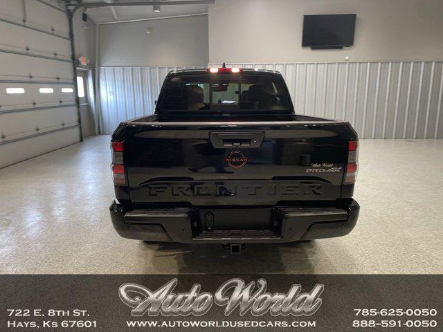 Photo of 2022 Super Black Nissan Frontier