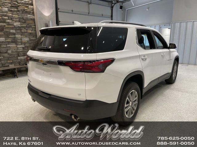 Photo of 2023 Summit White Chevrolet Traverse