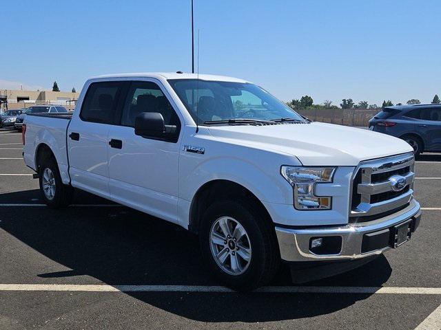 Photo of 2017 Oxford White Ford F-150