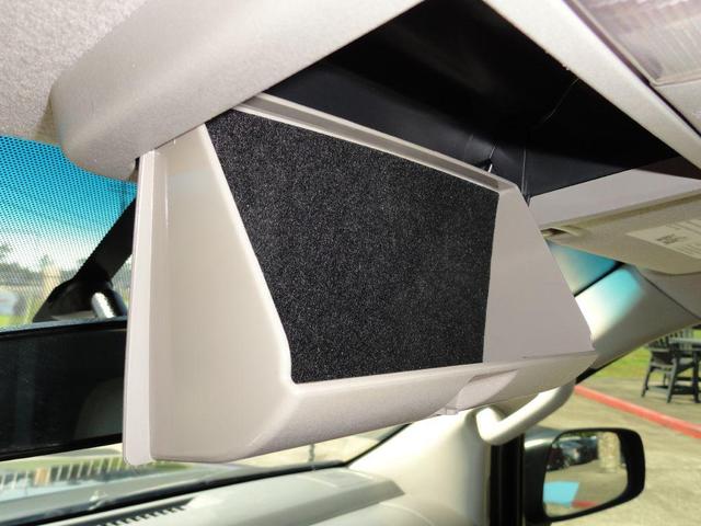 Photo of 2016 Magnetic Black Nissan Frontier