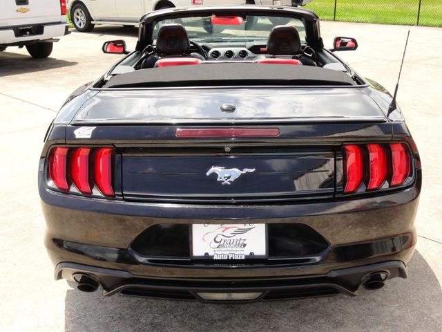 Photo of 2019 Shadow Black Ford Mustang