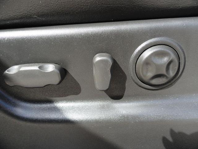 Photo of 2007 Summit White GMC Yukon