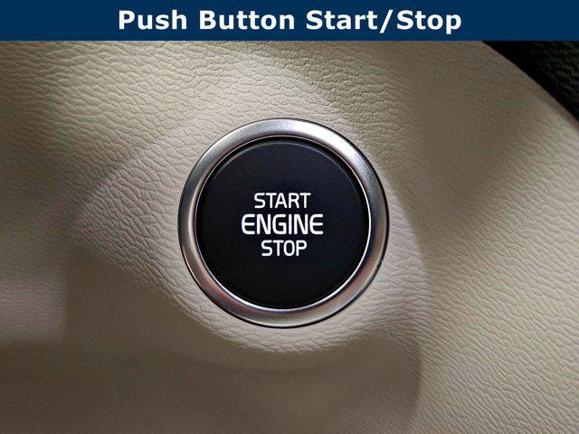 Photo of 2026 Crystal White Volvo XC40