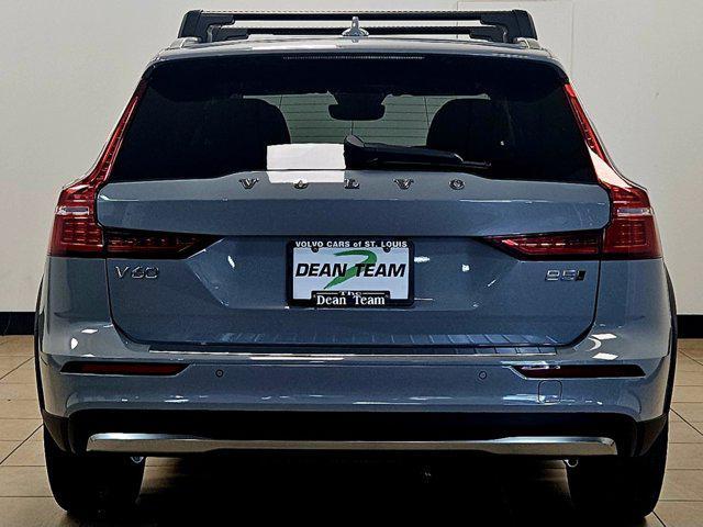Photo of 2026 Vapour Grey Metallic Volvo V60 Cross Country