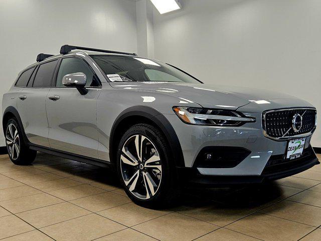 Photo of 2026 Vapour Grey Metallic Volvo V60 Cross Country