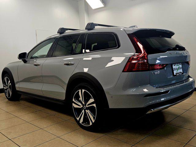 Photo of 2026 Vapour Grey Metallic Volvo V60 Cross Country