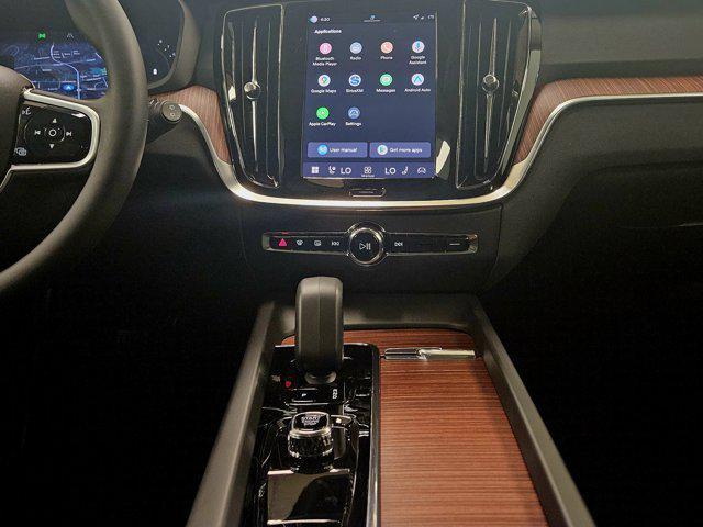 Photo of 2026 Vapour Grey Metallic Volvo V60 Cross Country