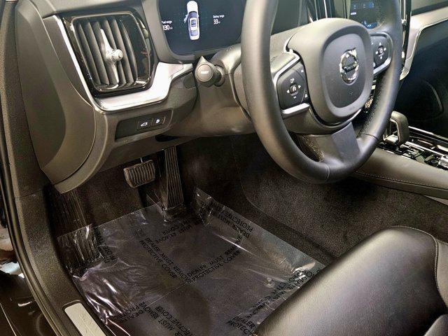 Photo of 2024 Onyx Black Metallic Volvo S60 Recharge Plug-In Hybrid