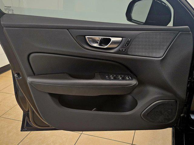 Photo of 2024 Onyx Black Metallic Volvo S60 Recharge Plug-In Hybrid
