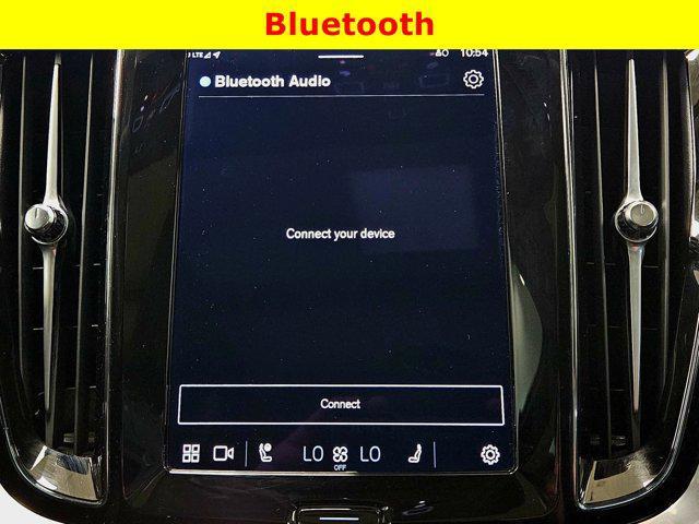 Photo of 2024 Onyx Black Metallic Volvo S60 Recharge Plug-In Hybrid