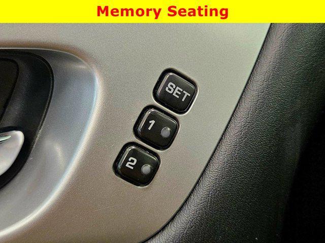 Photo of 2018 Magnetic Black Nissan Pathfinder