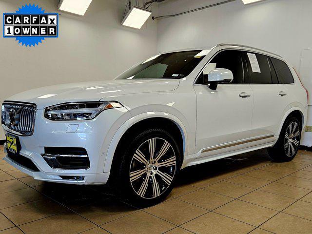 Photo of 2022 White Volvo XC90