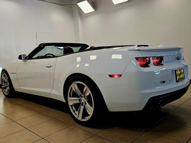 Photo of 2013 Summit White Chevrolet Camaro
