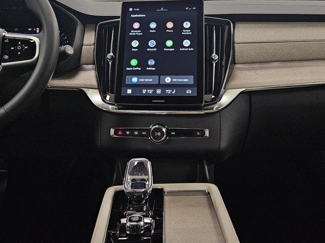 Photo of 2026 Crystal White Pearl Volvo XC90