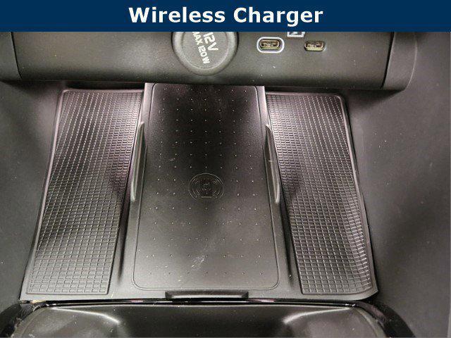 Photo of 2025 Sage Green Metallic Volvo XC40