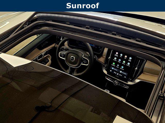 Photo of 2026 Crystal White Pearl Volvo XC90