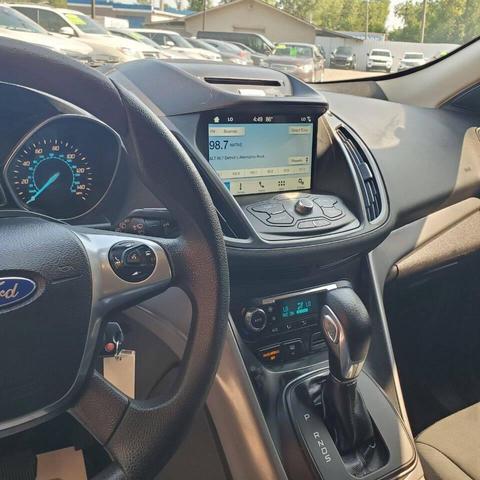 Photo of 2016 Sunset Ford Escape