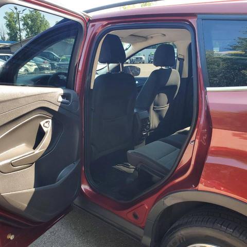 Photo of 2016 Sunset Ford Escape