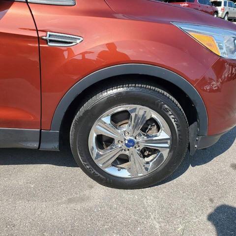Photo of 2016 Sunset Ford Escape