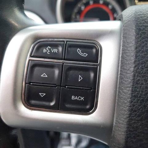 Photo of 2014 Pitch Black Clearcoat Dodge Journey