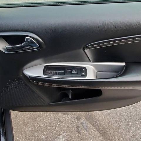 Photo of 2014 Pitch Black Clearcoat Dodge Journey