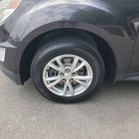 Photo of 2016 Tungsten Metallic Chevrolet Equinox