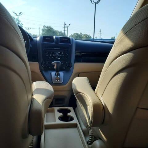 Photo of 2011 Polished Metal Metallic Honda CR-V