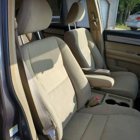 Photo of 2011 Polished Metal Metallic Honda CR-V