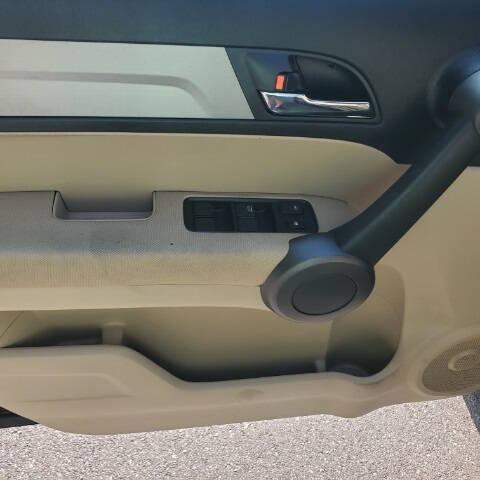 Photo of 2011 Polished Metal Metallic Honda CR-V