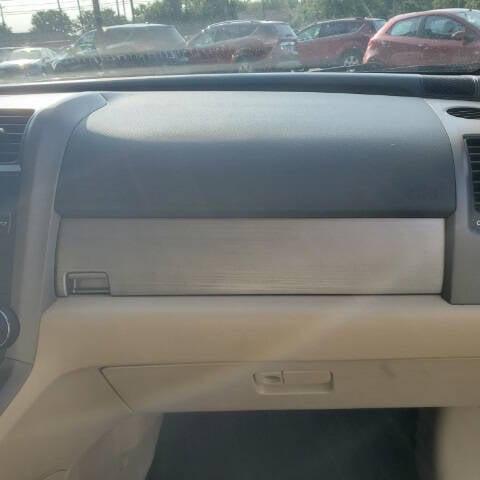 Photo of 2011 Polished Metal Metallic Honda CR-V